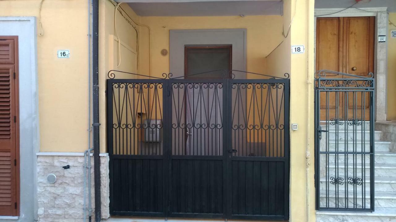 Casa Chiara Imbarco Isole Tremiti Termoli Exterior foto
